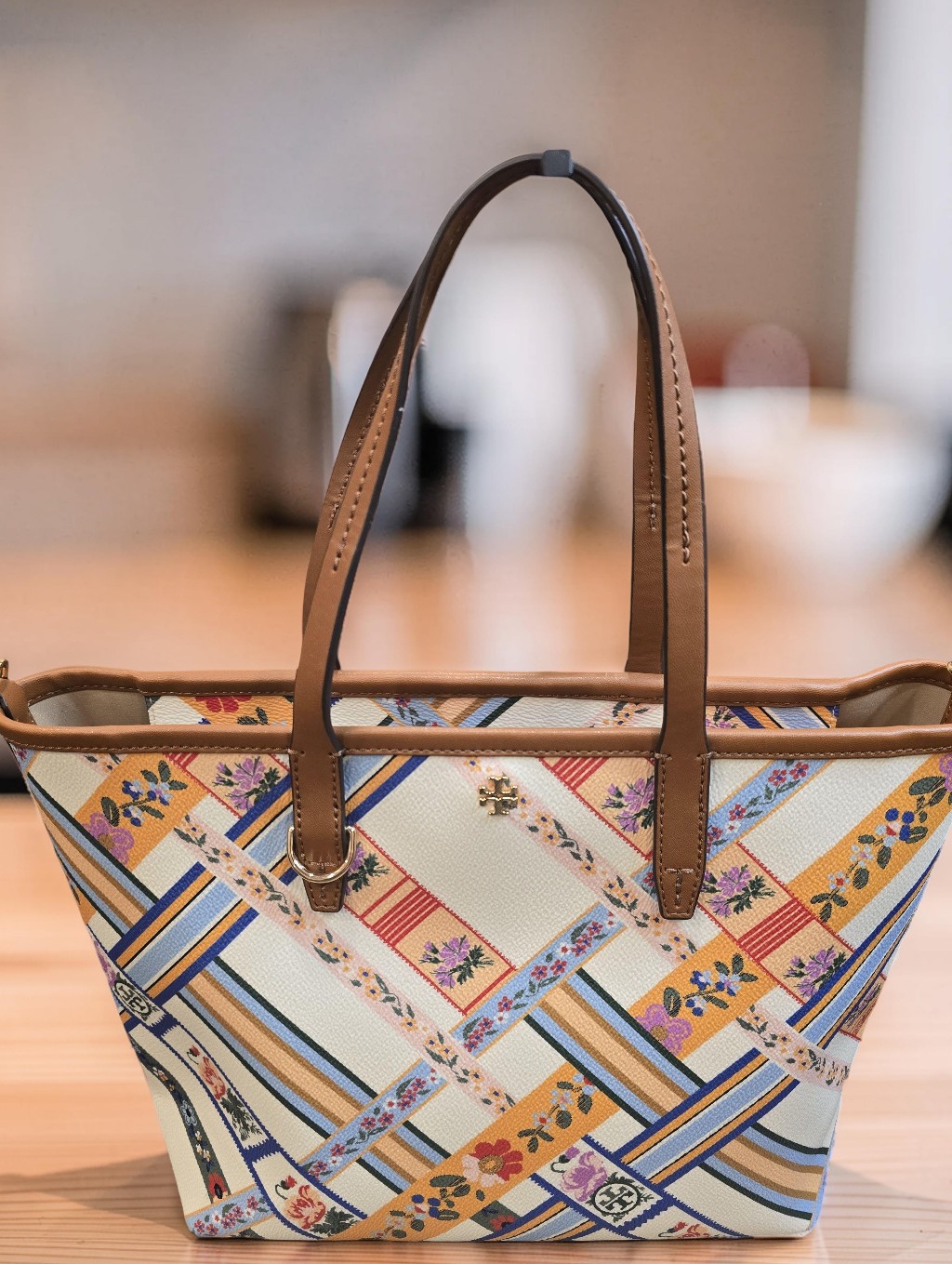 Tory Burch Kerrington Zip Tote Nwot
